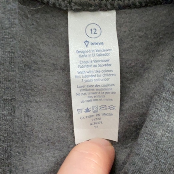 Ivivva (Lululemon for Kids) Make It A Wrap Sweatshirt/Jacket - Picture 6 of 8